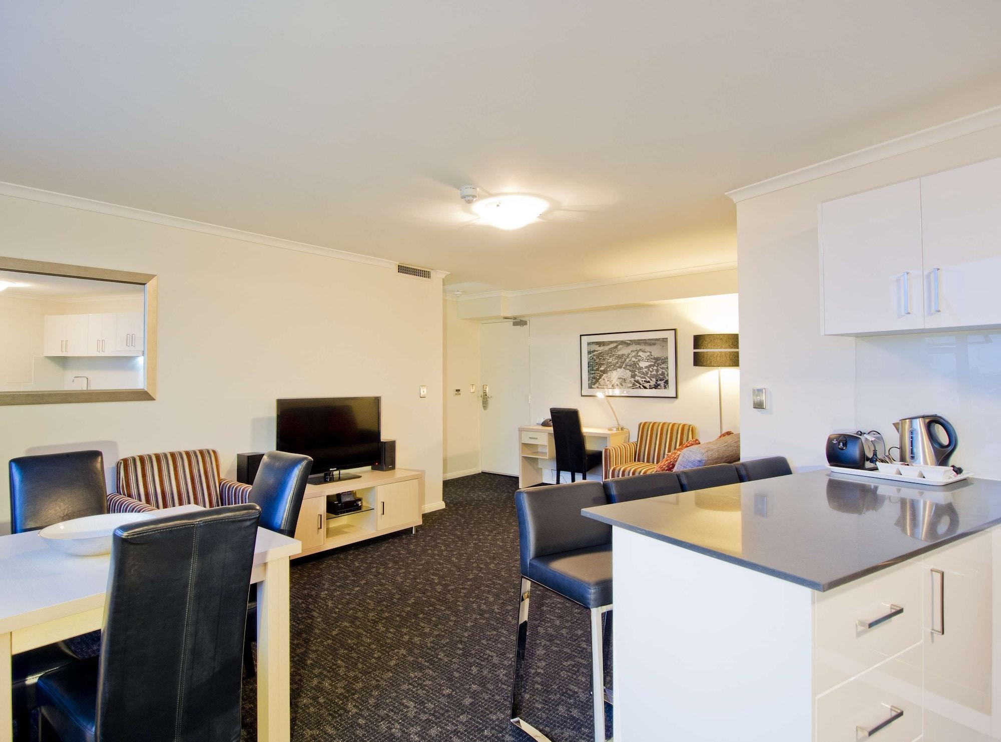 Oaks Sydney Hyde Park Suites Exterior photo