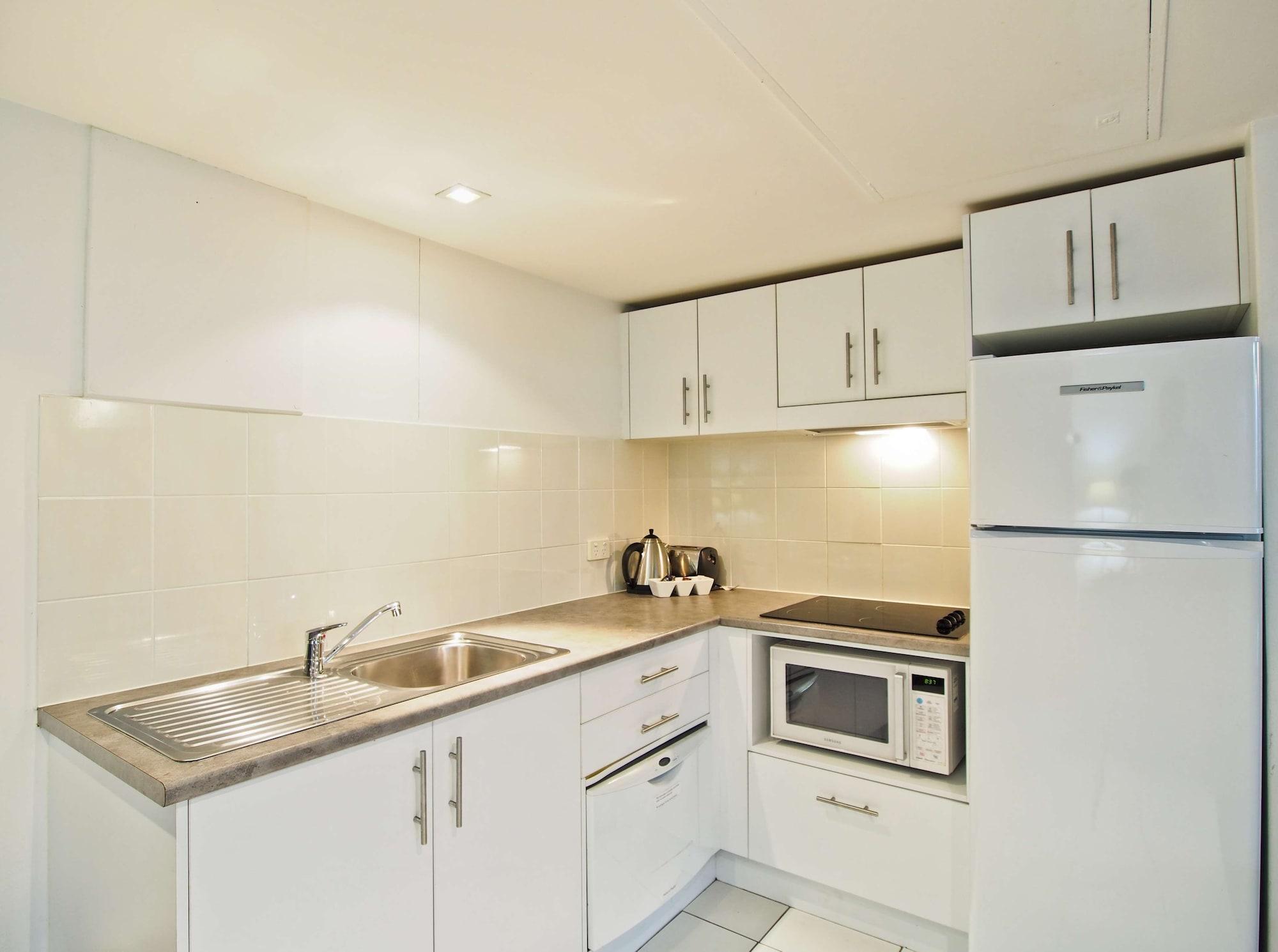 Oaks Sydney Hyde Park Suites Exterior photo
