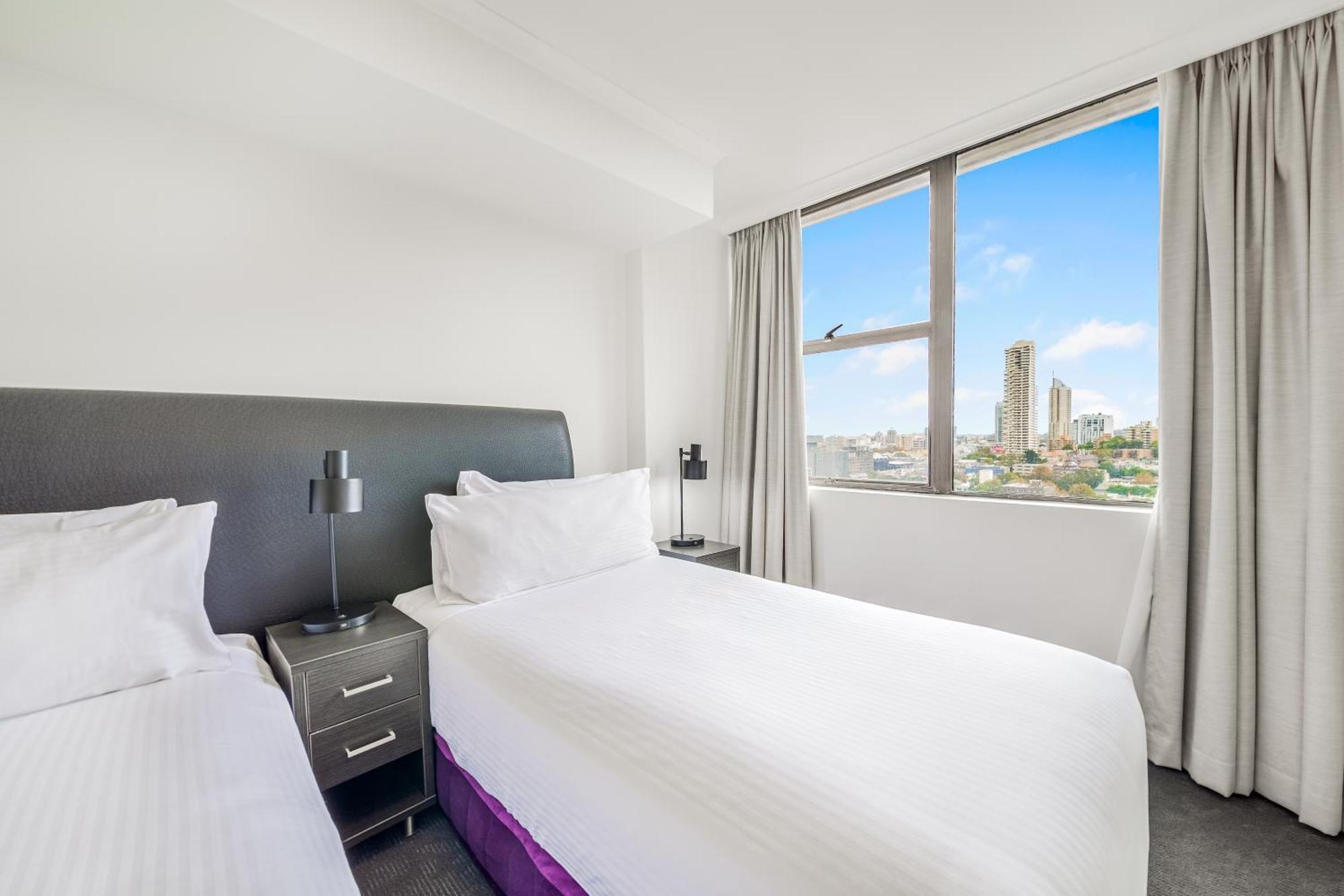 Oaks Sydney Hyde Park Suites Exterior photo