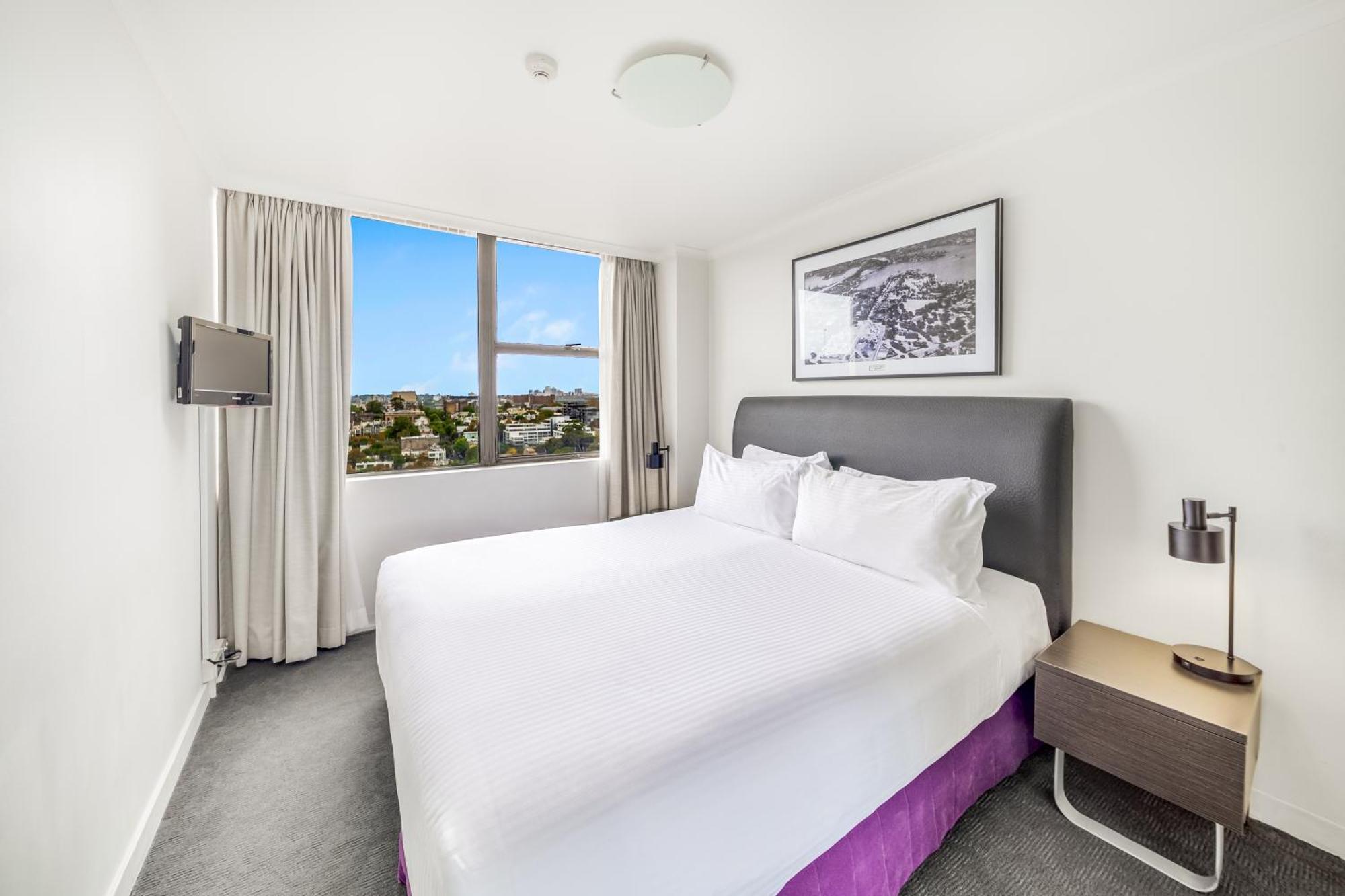 Oaks Sydney Hyde Park Suites Exterior photo