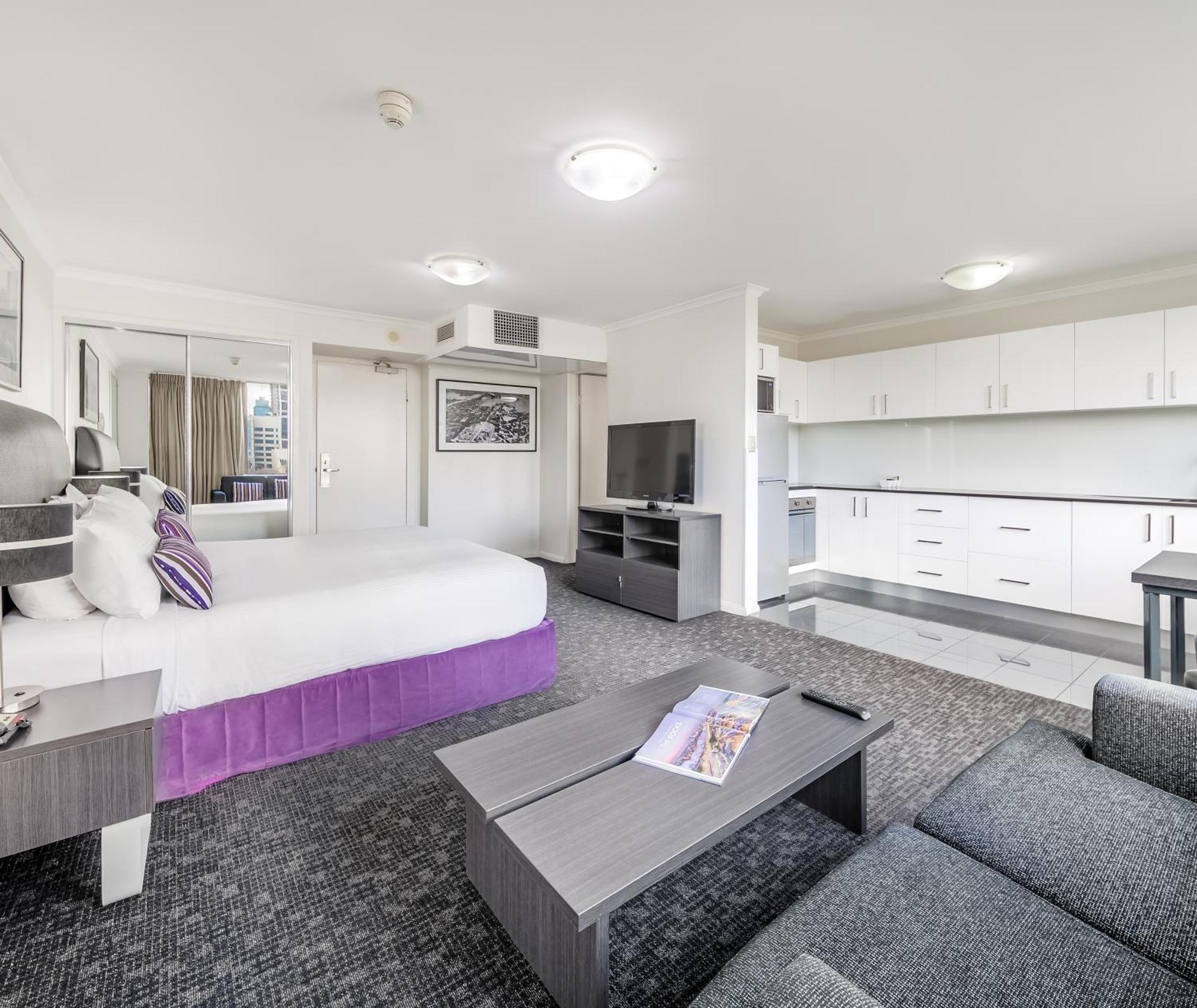 Oaks Sydney Hyde Park Suites Exterior photo